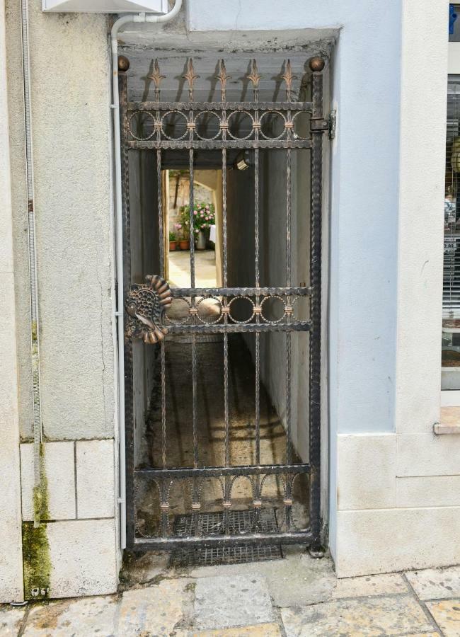 Apartment Cecilija Sinj Kültér fotó