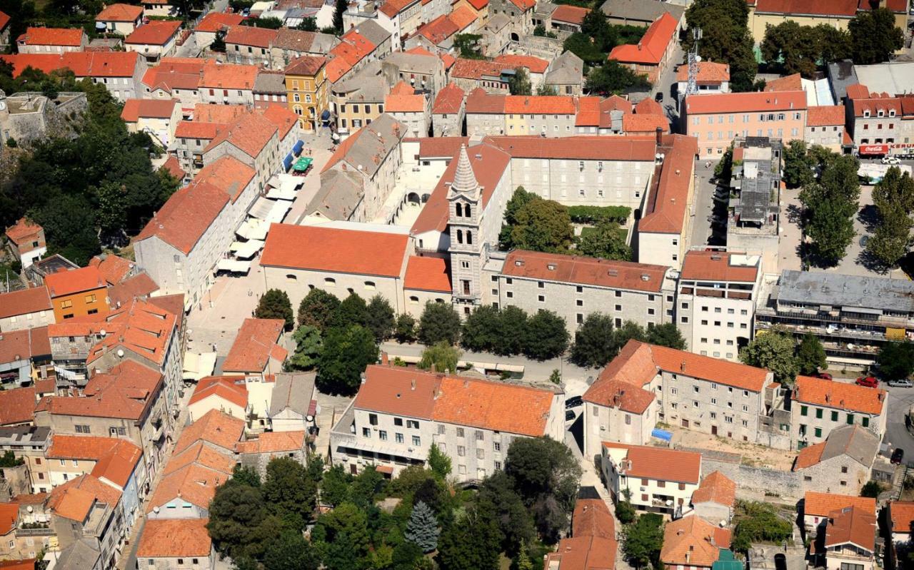 Apartment Cecilija Sinj Kültér fotó